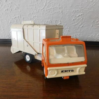 Vintage Astro Metal Body Scale Model Waster Truck 10