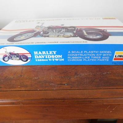 Vintage Lindberg Harley Davidson V-Twin Model