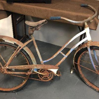 Lot#227 Vintage / Antique   - Mercury Cruiser Bicycle