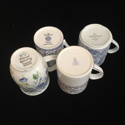 Lot 58 - Array of Teacups & Accessories
