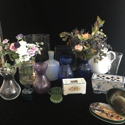 Lot 69 - Vase Collection