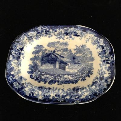 Lot 76 - Blue & White Dishware