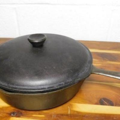 #8 Cast Iron Chicken Fryer with Lid