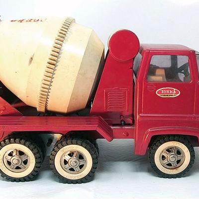  8 - Tonka Cement truck, missing pieces