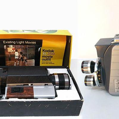 23 - Kodak movie plus Holiday 2 8mm Camera