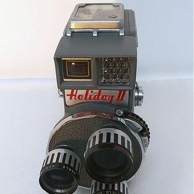 23 - Kodak movie plus Holiday 2 8mm Camera