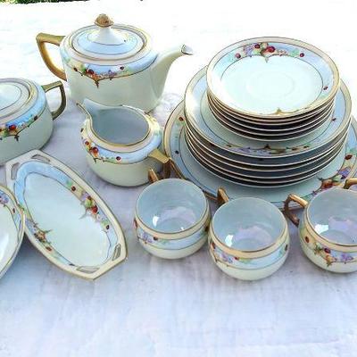 70 - Meito China set