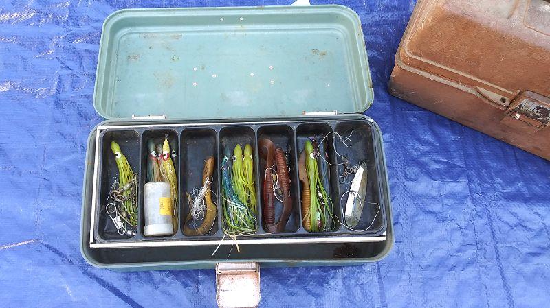 88/Fishing | EstateSales.org