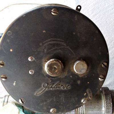 93 - Jaleoue Model 940 Fishing reel