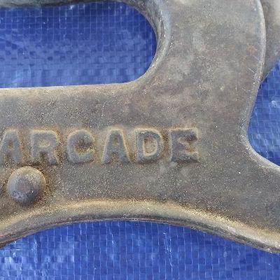 112 - Arcade brand Hand Rivet Tool