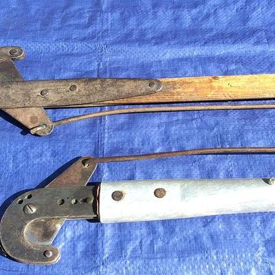 126 - Collectable - Long handled Orchard pruners X2