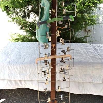 137 - Hall coat stand