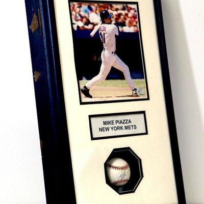 MIKE PIAZZA NY Mets Autographed Baseball + Photo in Frame/Shadow Box - D-048