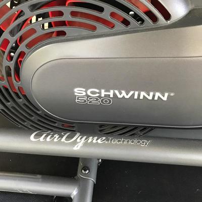 Lot 115 - Schwinn 520 Reclined Elliptical