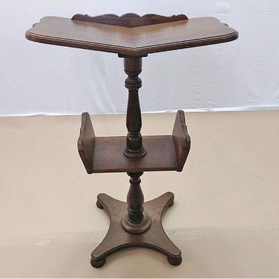307 - Podium table