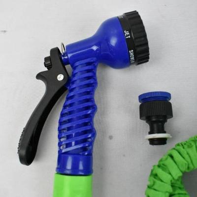 Tangle Free Expandable Garden Hose w/ Sprayer Attachment 25 Foot Green