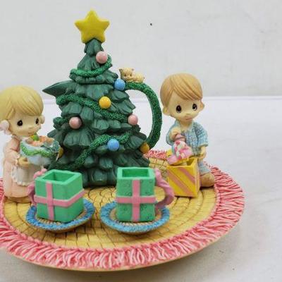 Mini Precious Moments Tea Set, Boy/Girl/Tree, Christmas, 1998, With Box