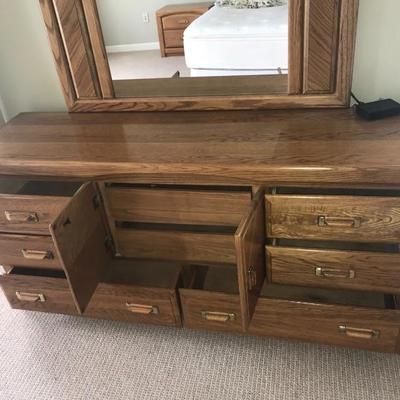 Oak Mirror and Dresser Bedroom Set