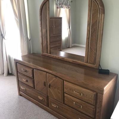 Oak Mirror and Dresser Bedroom Set