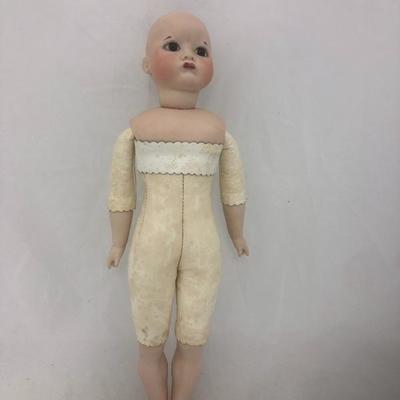 Girl doll porcelain/glass (141)