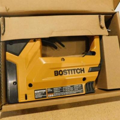 Bostitch Pnuematic Stapler Nail Like New with Box