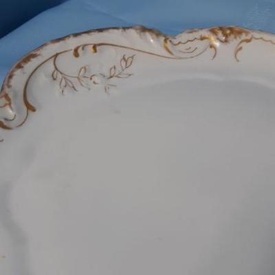 Haviland Limoges platter with gold paint, 11"W