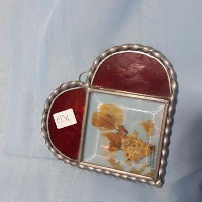 Stained glass heart with pressed flowers, USA by Lisa Vogt, 6"W