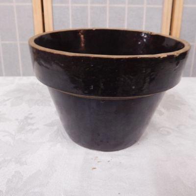 Brown Pottery Style Planter 5