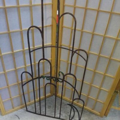 Iron outdoor yard art, 34"H x 16"W x 5"D