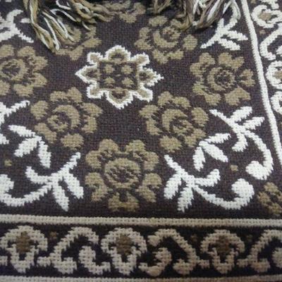Full Size Brown/ White Woven Comforter With Fringe