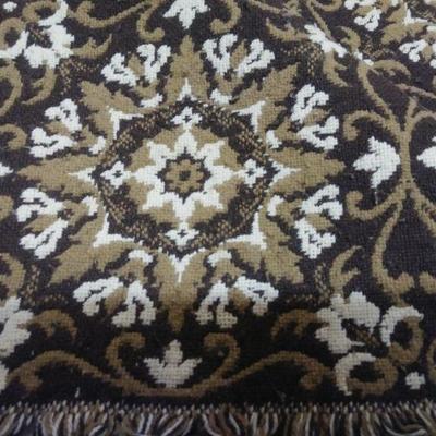 Twin Size Brown/ White Woven Comforter with Fringe