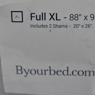 B Texture Pintuck Microfiber Comforter, Full XL 88