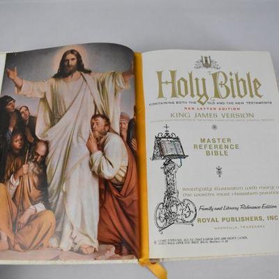 Holy Bible, Hardcover, Cream with Metallic Gold Accents, New Condition 1968