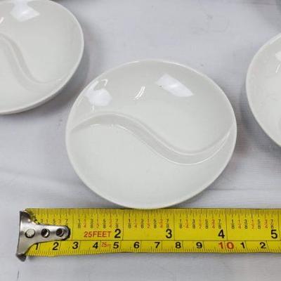 4 Small Bowls & 4 Small Dipping Dishes