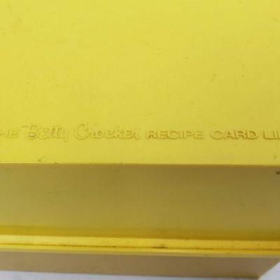 The Betty Crocker Recipe Card Library, Yellow
