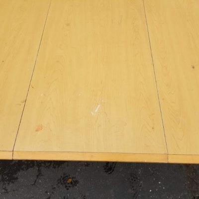 Dining Table, Extends to Accommodate Leaf