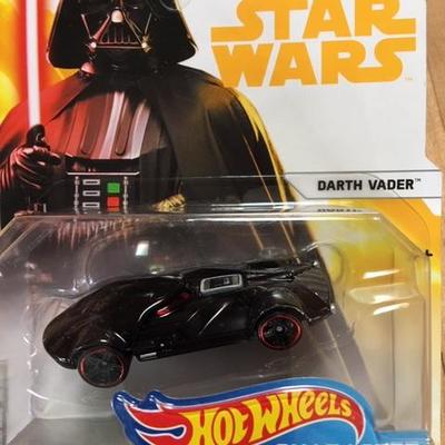 Lot 039 Darth Vader Hot Wheels Character Car