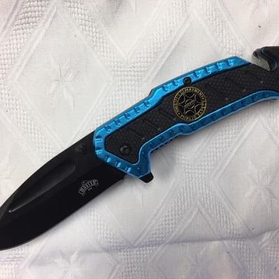Lot 053 Collectibe Knife, Blue Trim