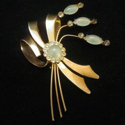 Vintage Gold Colored / Green Stones and Rhinestone Brooch