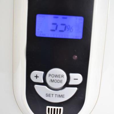 SPT Digital Evaporative Humidifier - Works, Appears Some Display Lights Are Out