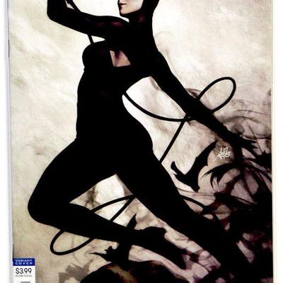 CATWOMAN #10 Stanley ARTGERM Variant Cover - 2019 DC Comics - NM