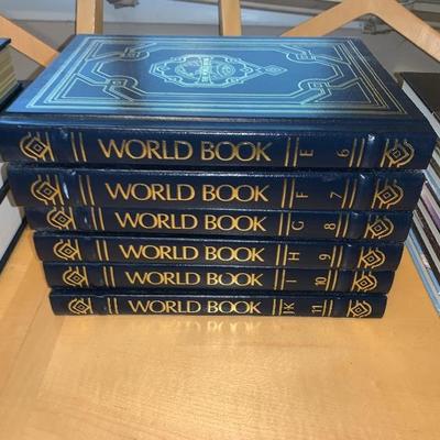 1988 World Book Encyclopedia Gold Edge Science & Dictionary