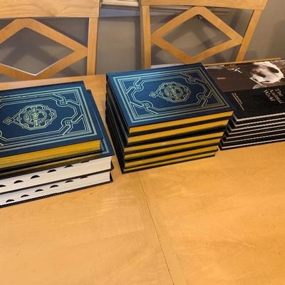 1988 World Book Encyclopedia Gold Edge Science & Dictionary