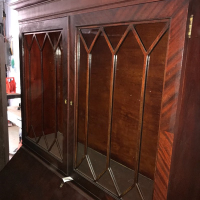 Chippendale Mahogany China Cabinet China Hutch