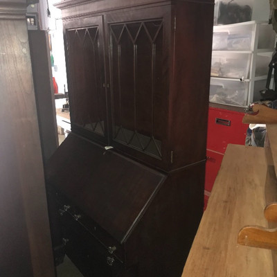 Chippendale Mahogany China Cabinet China Hutch