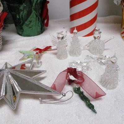 Lot 15 - Christmas Decoration  Items