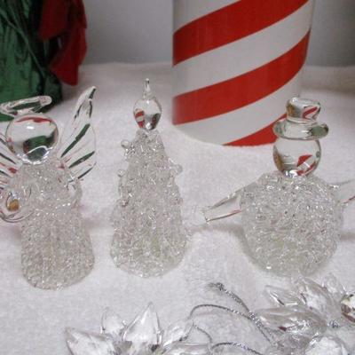 Lot 15 - Christmas Decoration  Items