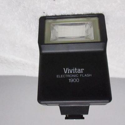 Lot 43 - Vivitar 1900 Camera Flash