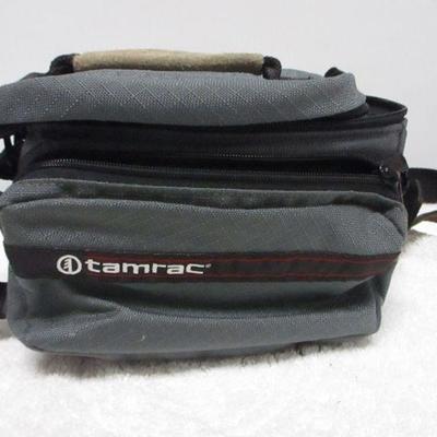 Lot 48 - Tamrac Camera Camcorder Bag Padded Carry Storage Case 