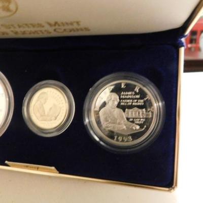 US Mint Bill of Rights 3 Coin Set Silver 1$, Gold 5$, Clad .50 Proof Set in Box